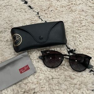 Ray-Ban Sunglasses